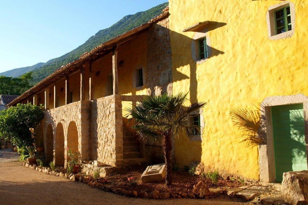 Hotel Village Balatura - Exclusive Veggie Tribalj  Exterior photo